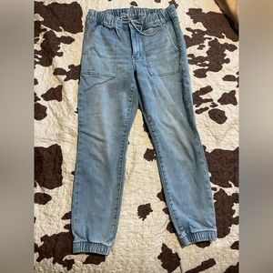 American eagle jogger jeans